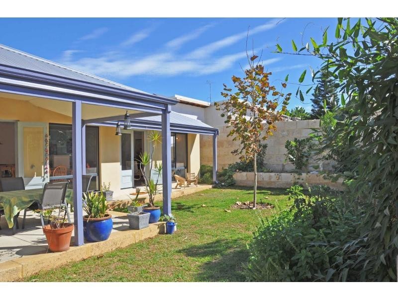 17A Snook Crescent, Hilton WA 6163