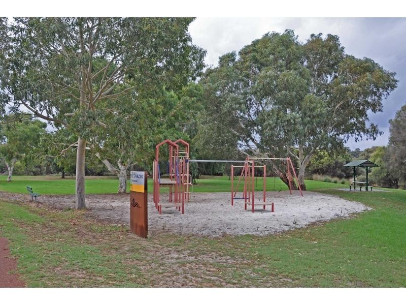 11 Watercress Gardens, Spearwood WA 6163