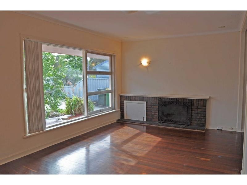 115 Samson Street, White Gum Valley WA 6162