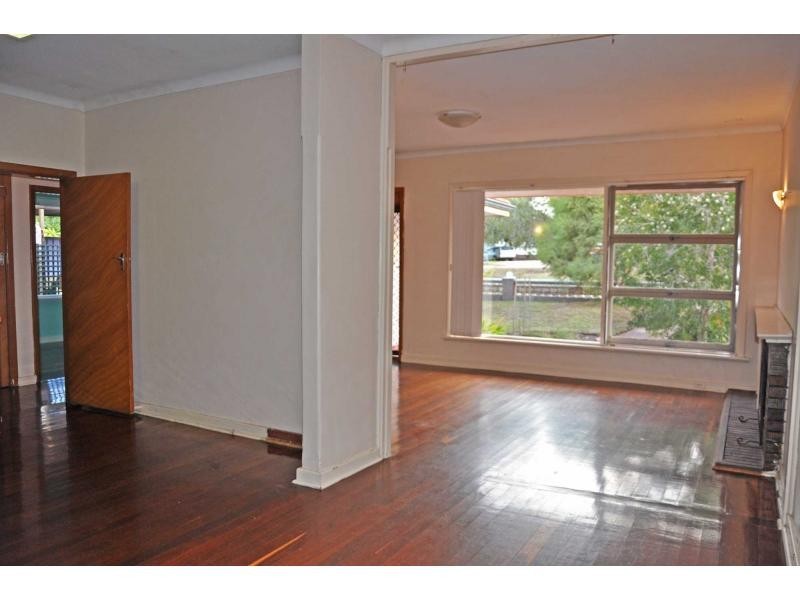 115 Samson Street, White Gum Valley WA 6162