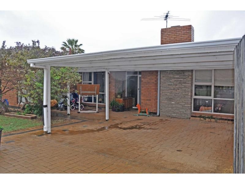 11A Greenslade Street, Hamilton Hill WA 6163