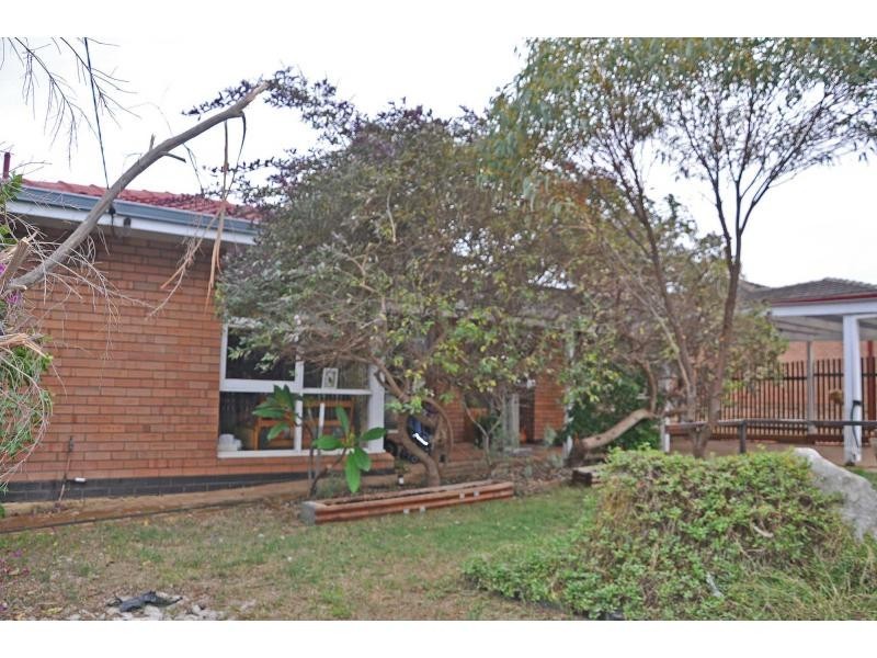 11A Greenslade Street, Hamilton Hill WA 6163