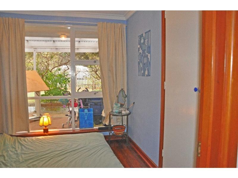 11A Greenslade Street, Hamilton Hill WA 6163