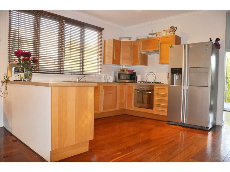 27 Harwood Street, Hilton WA 6163