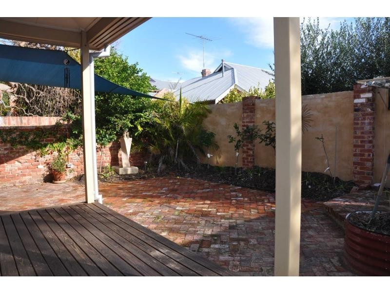 13 Lilly Street, South Fremantle WA 6162