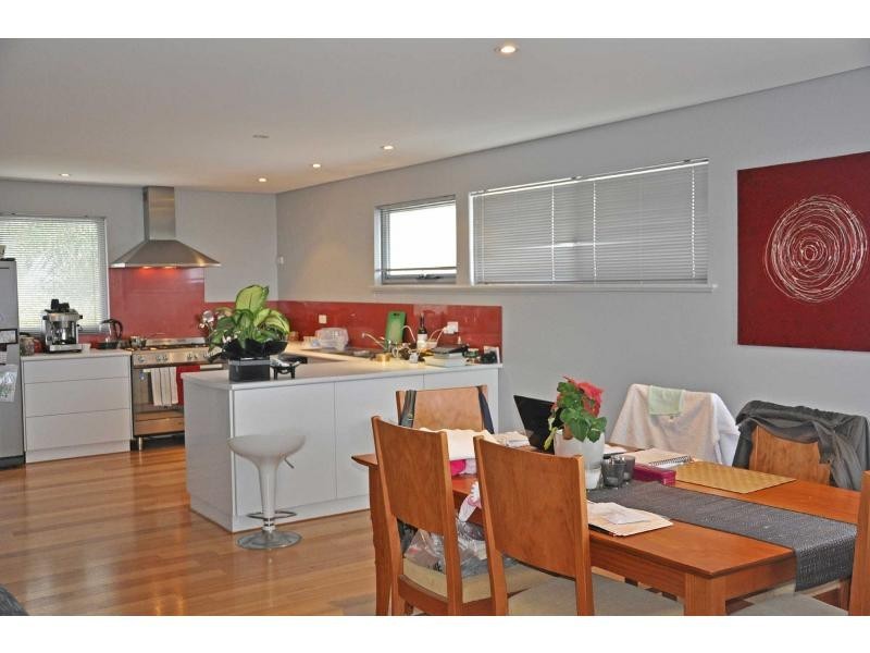 17 Noel Street, Hilton WA 6163