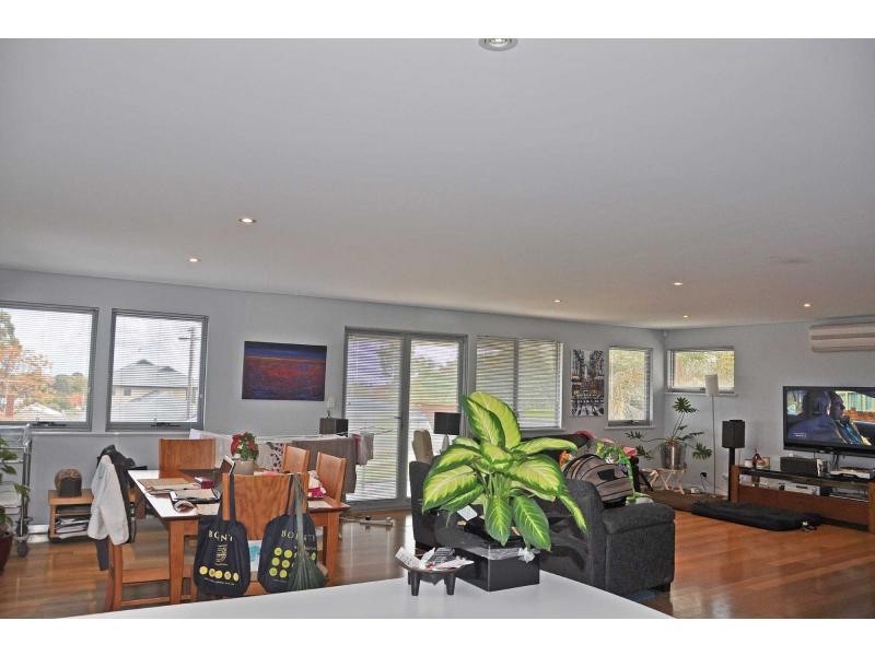 17 Noel Street, Hilton WA 6163
