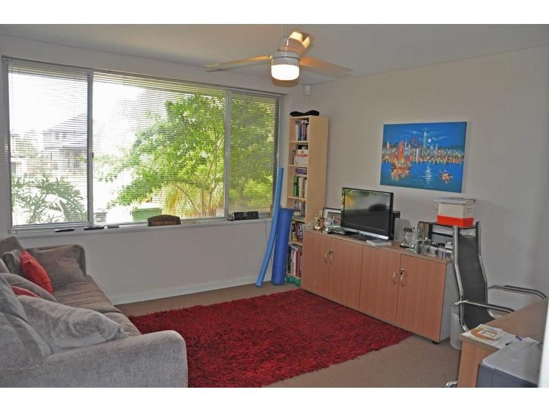 17 Noel Street, Hilton WA 6163