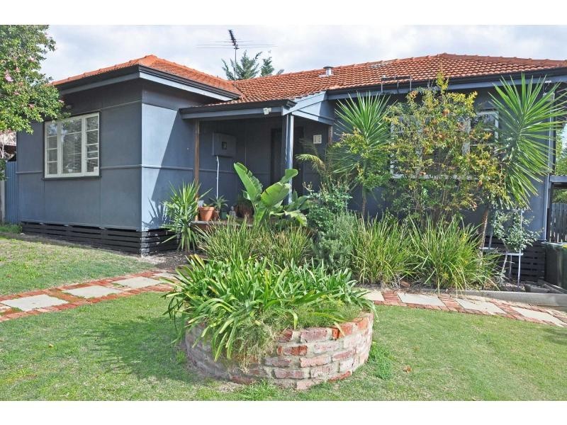 12 Cummins Street, Willagee WA 6156