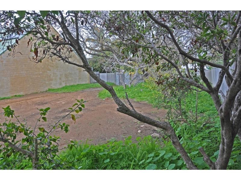 20 Trusting Lane, White Gum Valley WA 6162