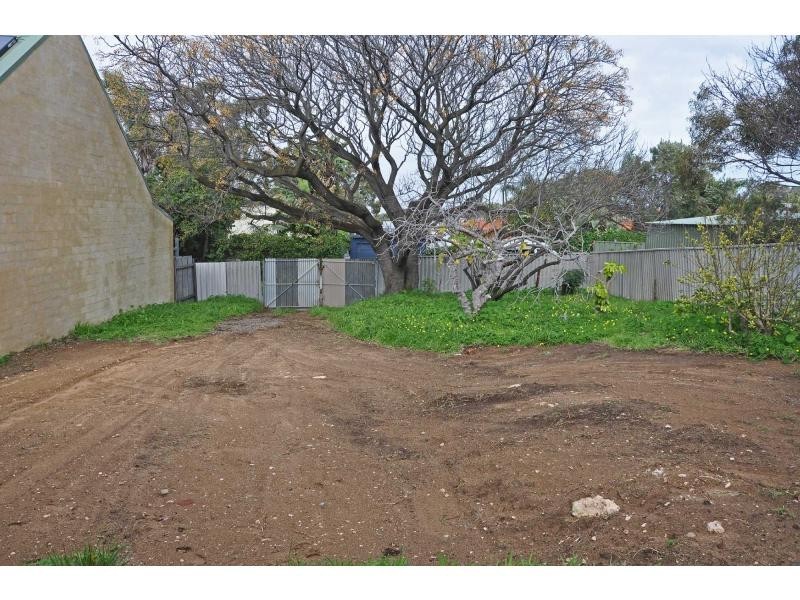 20 Trusting Lane, White Gum Valley WA 6162