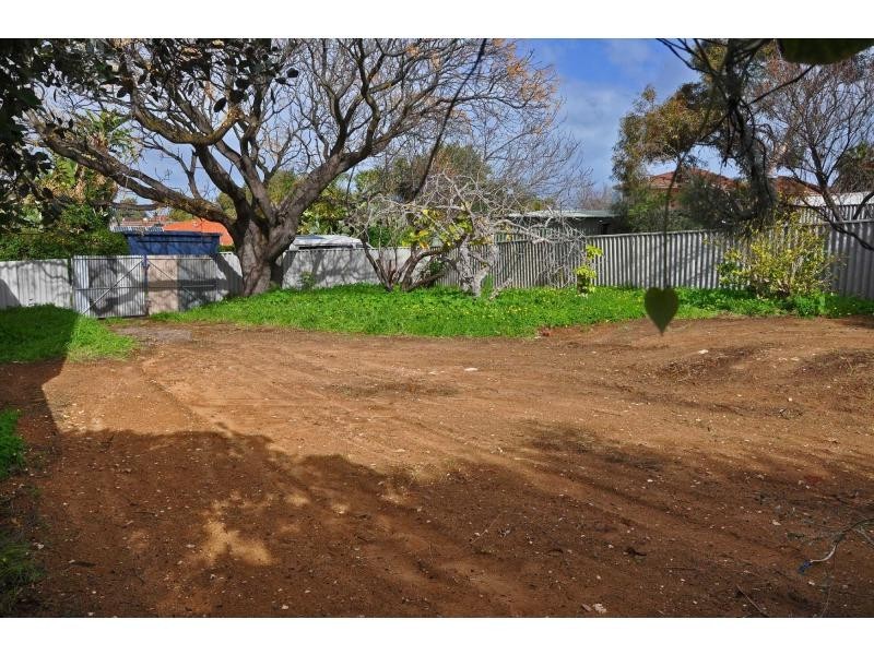 20 Trusting Lane, White Gum Valley WA 6162