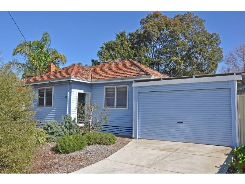 63 Collick Street, Hilton WA 6163