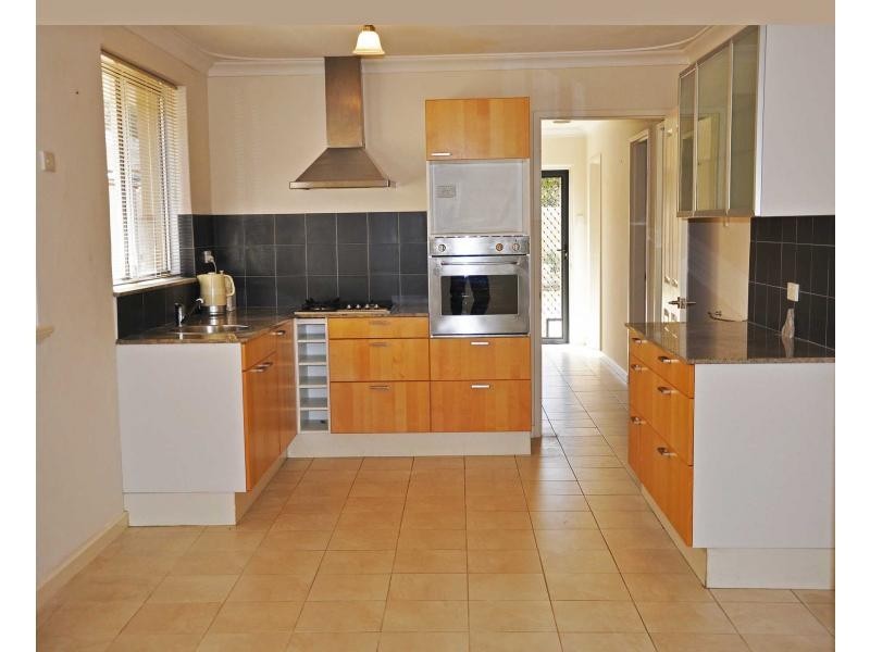 88 Samson Street, White Gum Valley WA 6162