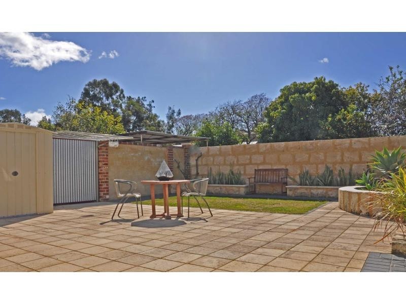 88 Samson Street, White Gum Valley WA 6162