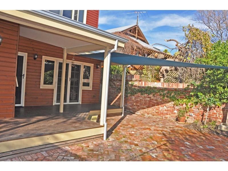 13 Lilly Street, South Fremantle WA 6162