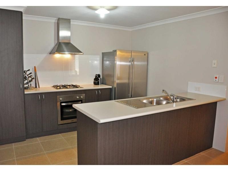 12A Oldham Crescent, Hilton WA 6163