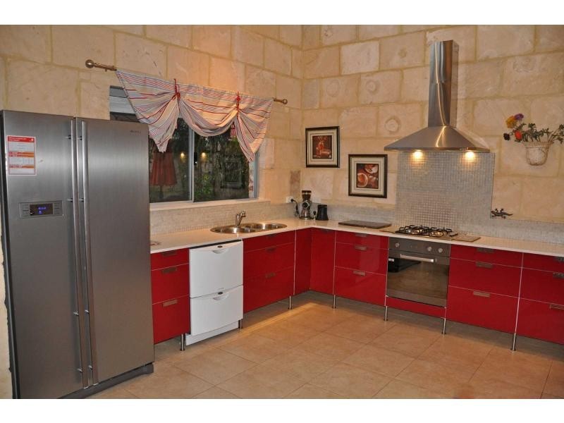 109A Samson Street, White Gum Valley WA 6162