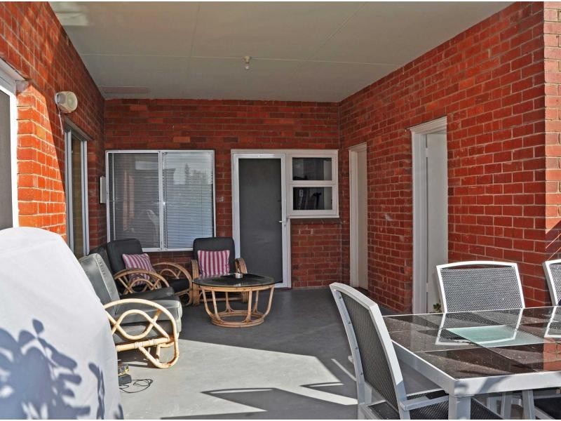 7/16 Minilya Avenue, White Gum Valley WA 6162