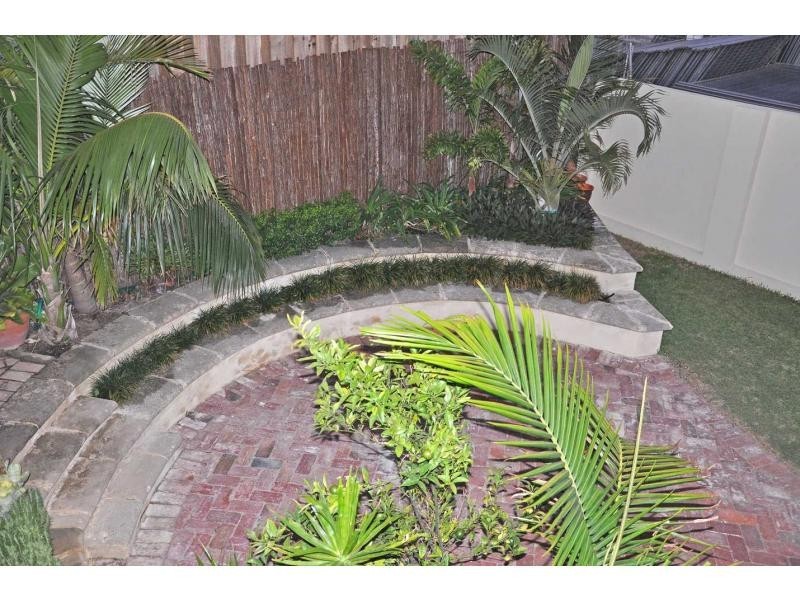 2 Mather Road, Beaconsfield WA 6162