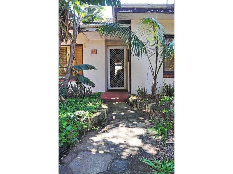 12 Lee Avenue, Hilton WA 6163