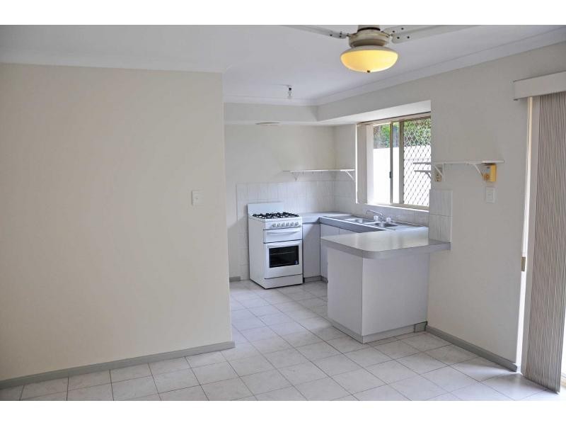 Unit B/121 Watkins Street, White Gum Valley WA 6162