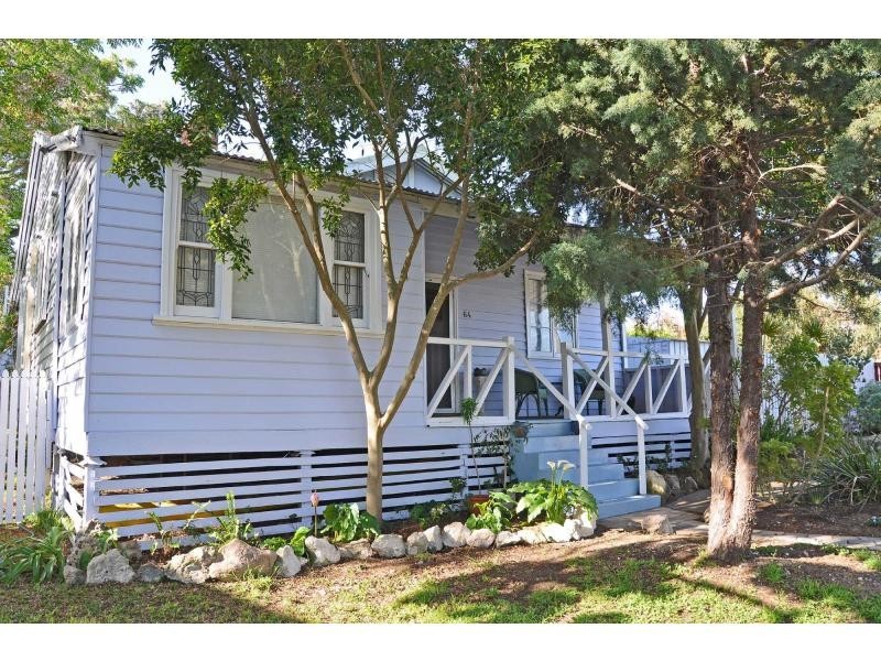 64 Watkins Street, White Gum Valley WA 6162