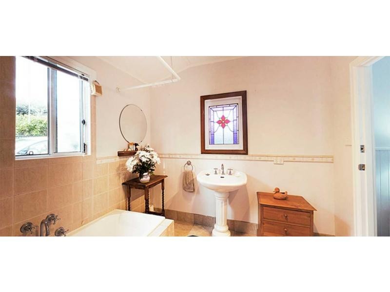 64 Watkins Street, White Gum Valley WA 6162