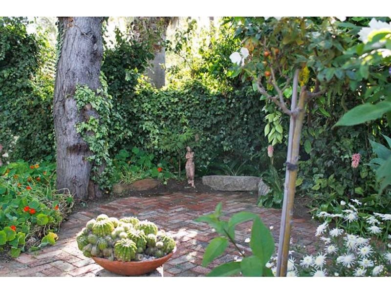 64 Watkins Street, White Gum Valley WA 6162