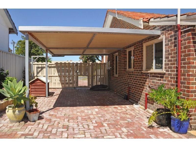 37 Hines Road, Hilton WA 6163