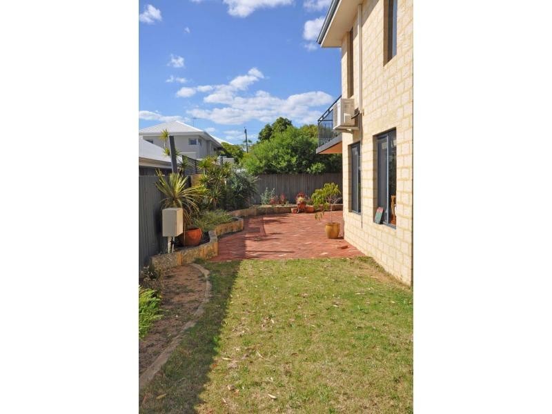 165A Stevens Street, White Gum Valley WA 6162