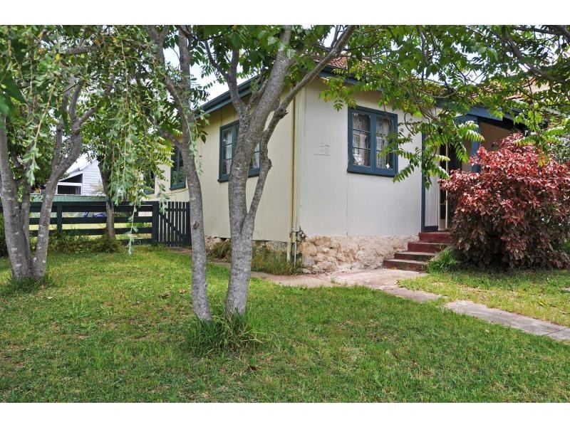 15 Wright Street, White Gum Valley WA 6162