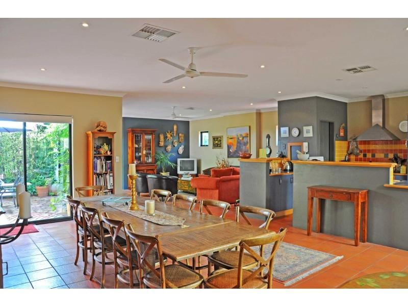 3 Clarke Street, Hilton WA 6163
