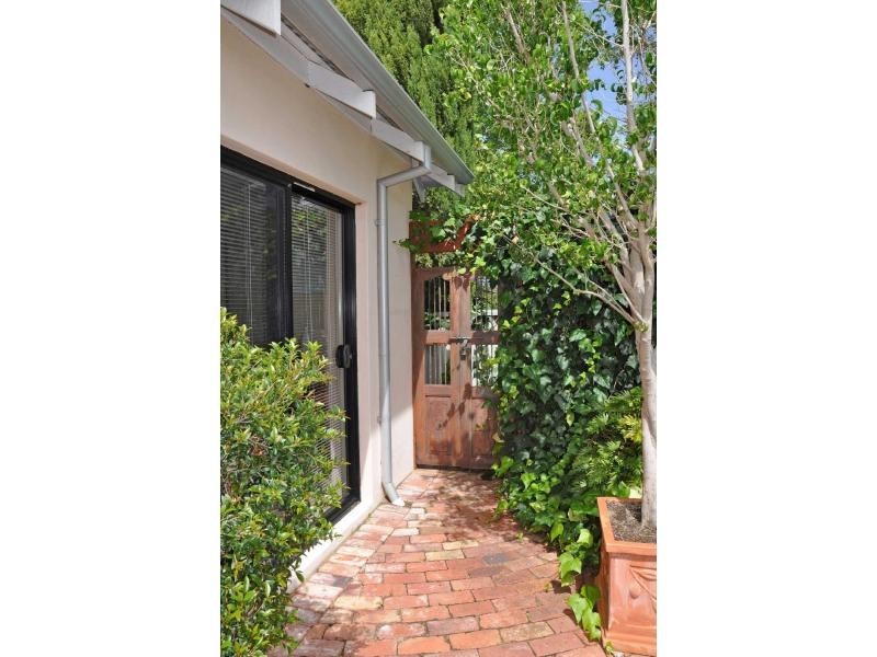 3 Clarke Street, Hilton WA 6163