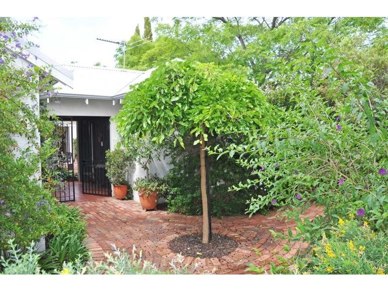 3 Clarke Street, Hilton WA 6163
