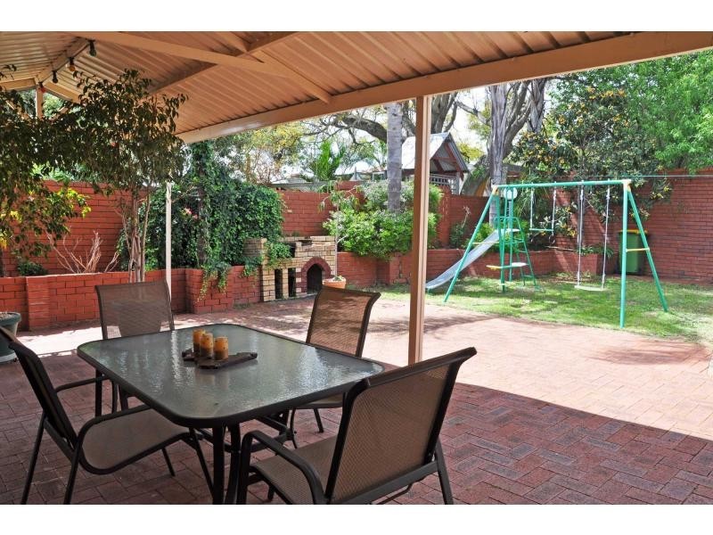 22 Stokes Street, White Gum Valley WA 6162