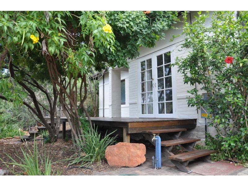 2B Rennie Crescent, Hilton WA 6163