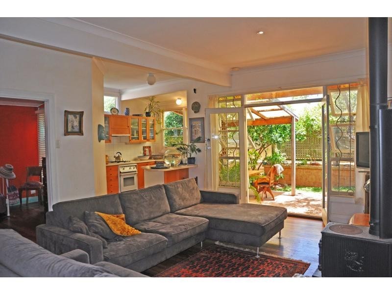 11A Watkins Street, Fremantle WA 6160