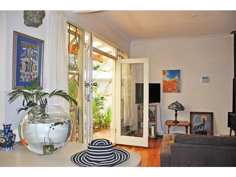 11A Watkins Street, Fremantle WA 6160