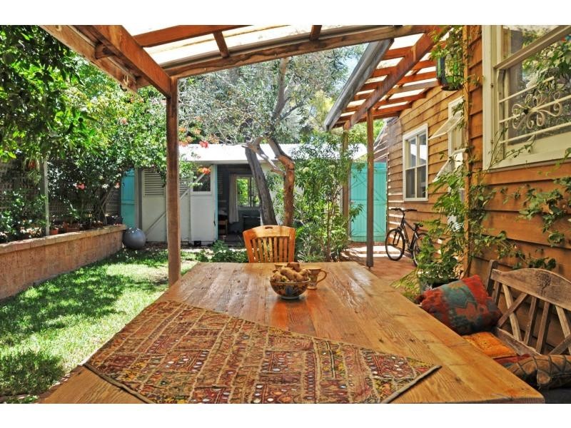 11A Watkins Street, Fremantle WA 6160