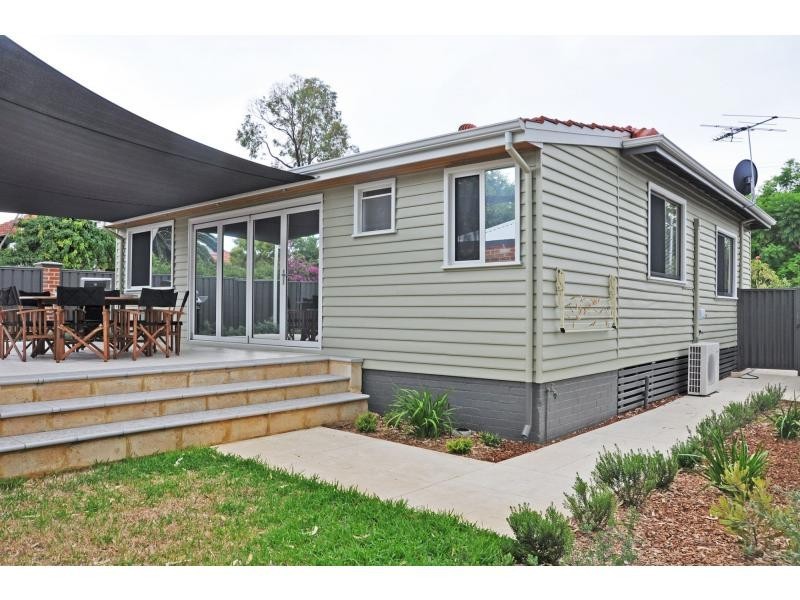 46 Nicholas Crescent, Hilton WA 6163