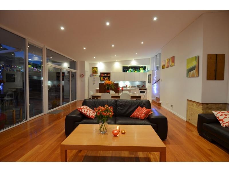 64 Samson Street, White Gum Valley WA 6162