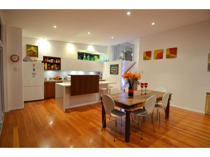 64 Samson Street, White Gum Valley WA 6162