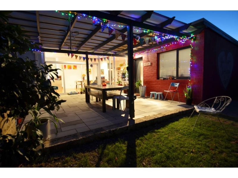 64 Samson Street, White Gum Valley WA 6162