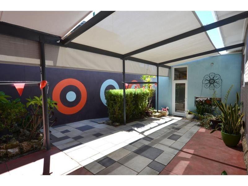 64 Samson Street, White Gum Valley WA 6162