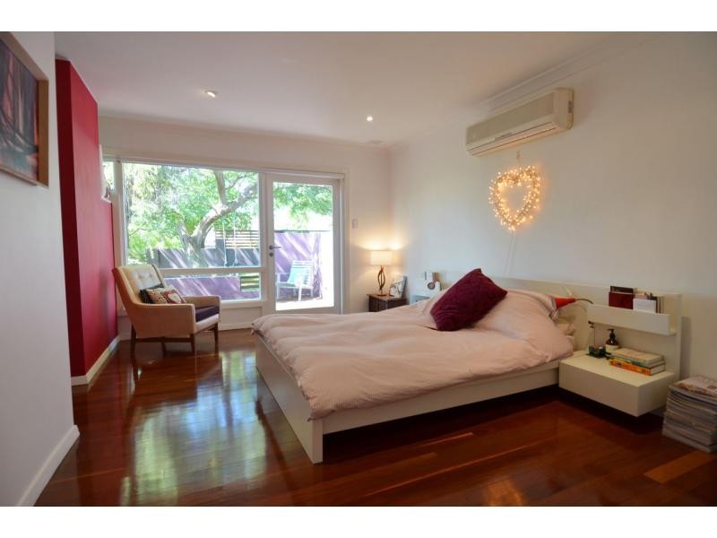 64 Samson Street, White Gum Valley WA 6162