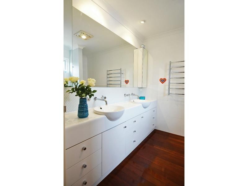 64 Samson Street, White Gum Valley WA 6162