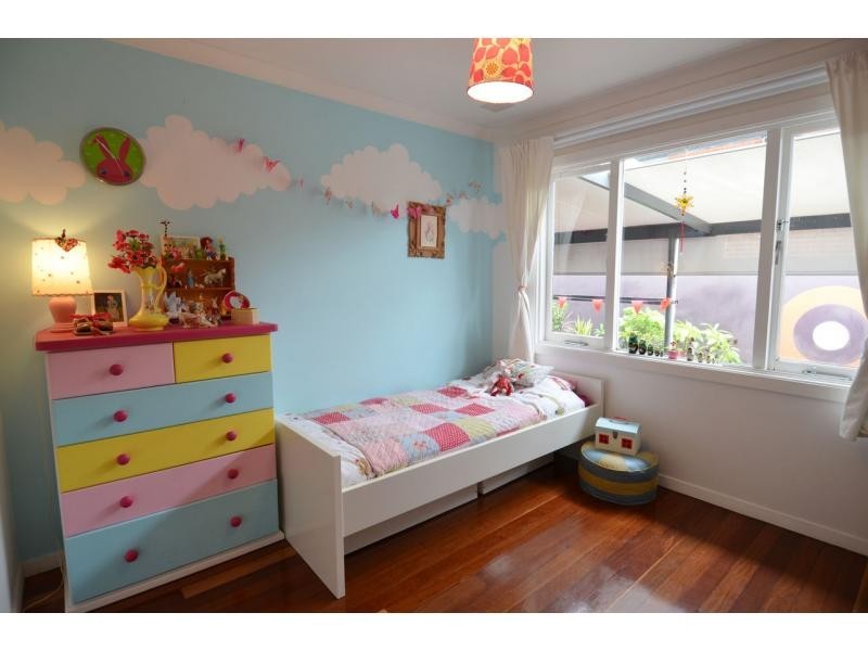 64 Samson Street, White Gum Valley WA 6162