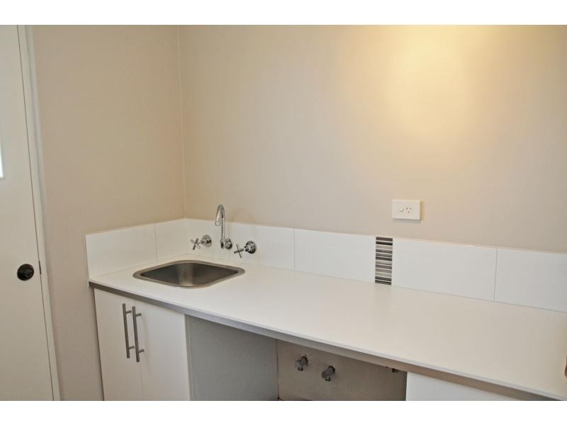 8/52 Samson Street, White Gum Valley WA 6162