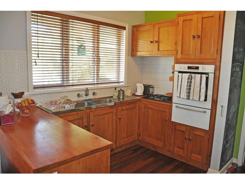 8 Hartley Street, Coolbellup WA 6163